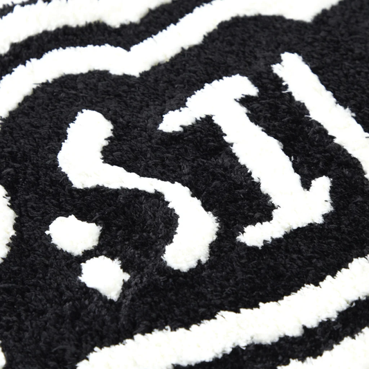 LOGO RUG